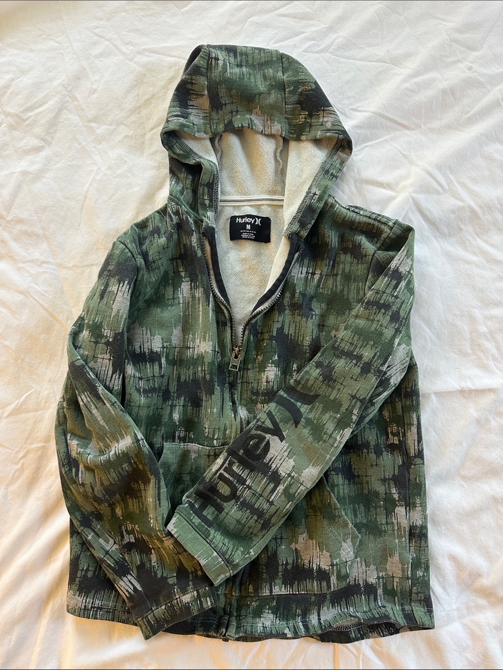 Hurley Men's Green Camouflage Half-Zip Hooded Jacket